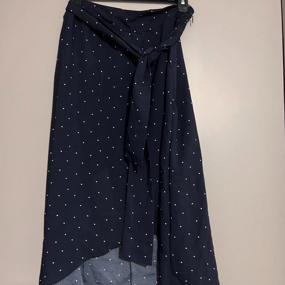 Loft polka dot skirt in size 0